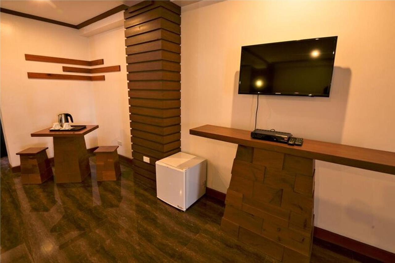 Abozza Resort Balabag  Buitenkant foto